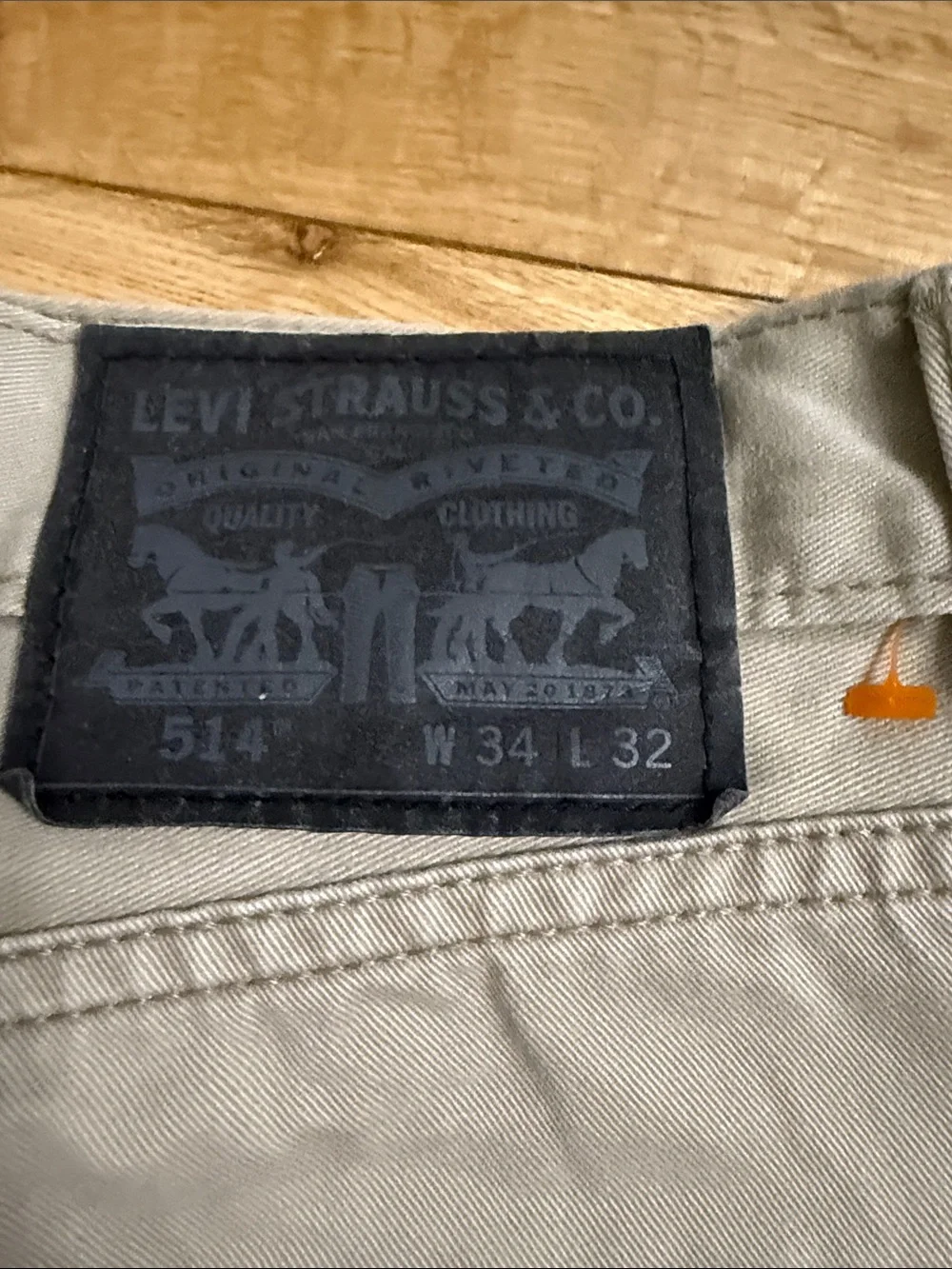 Levi's 514 Men's Light Beige Straight Jeans size 34 x 32
